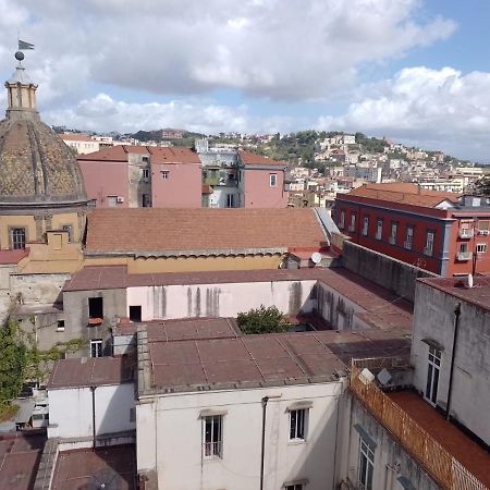 Uno Sguardo Sui Tetti Apartment Naples Exterior photo