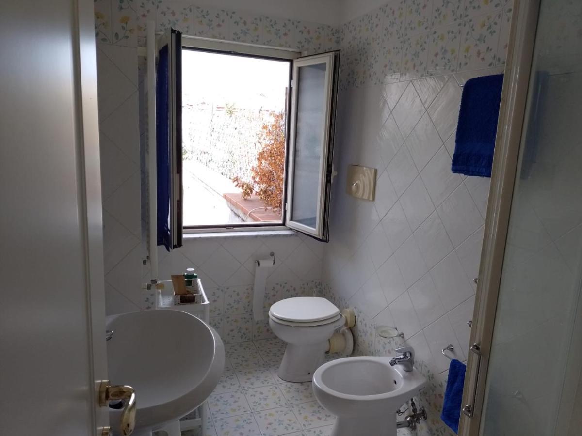 Uno Sguardo Sui Tetti Apartment Naples Exterior photo